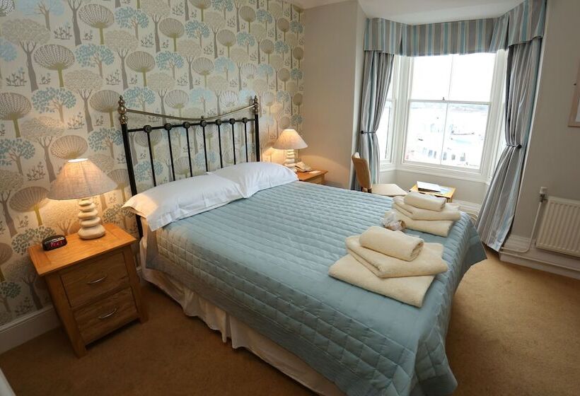 غرفة قياسية مطلّة علي البحر, The Atlantic