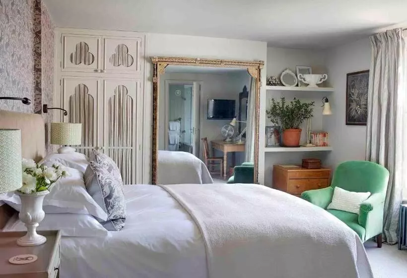 Classic Room, The George In Rye