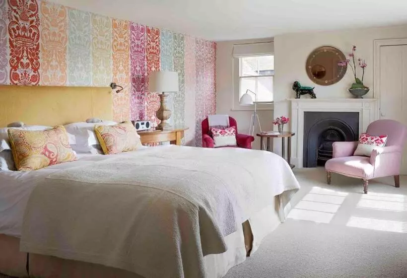 Deluxe Room, The George In Rye