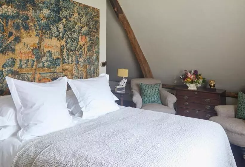 Deluxe Room, The George In Rye