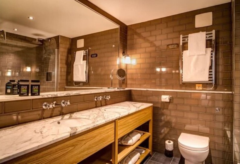 家庭套房, The Great House, Sonning, Berkshire