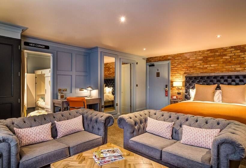 Family Suite, The Great House, Sonning, Berkshire