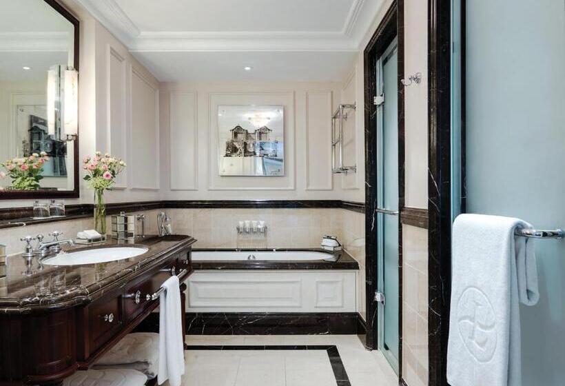 Полулюкс, The Langham London