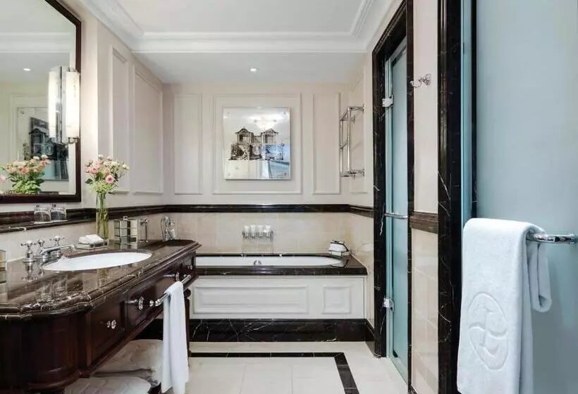 ジュニアスイート, The Langham London