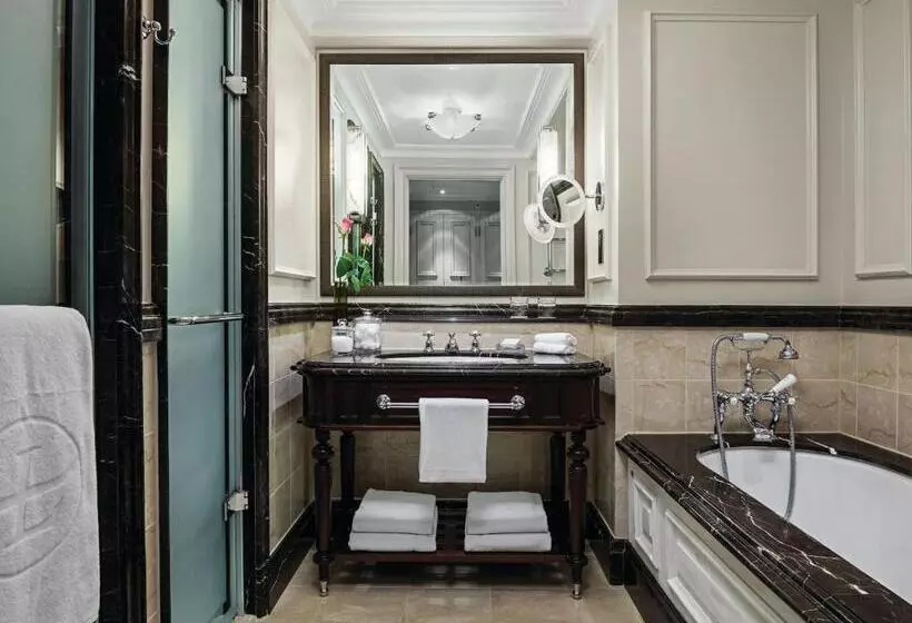 デラックスルーム, The Langham London