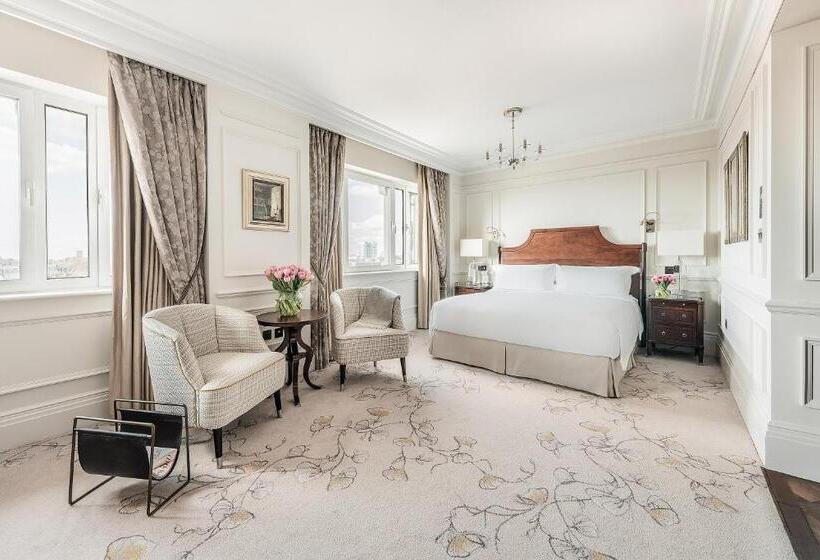 Номер Executive, The Langham London