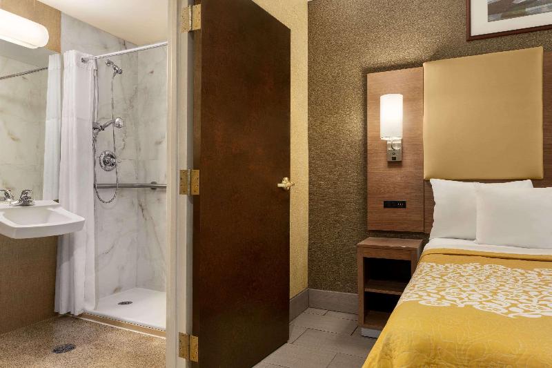 Полулюкс, The Langham London