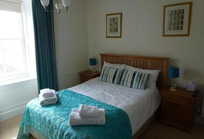 带大床的标准间, The Manor House