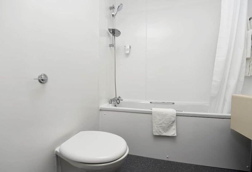 스탠다드 룸, Wynnstay Arms, Wrexham By Marston S Inns