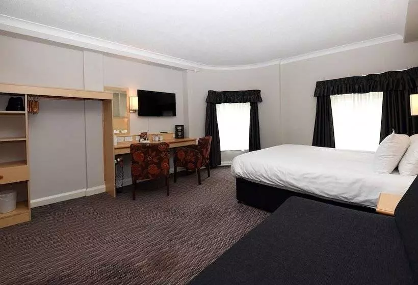 Perhehuone, Wynnstay Arms, Wrexham By Marston S Inns