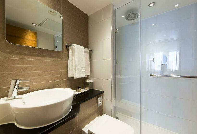 スタンダードルーム, Thistle London Trafalgar Square