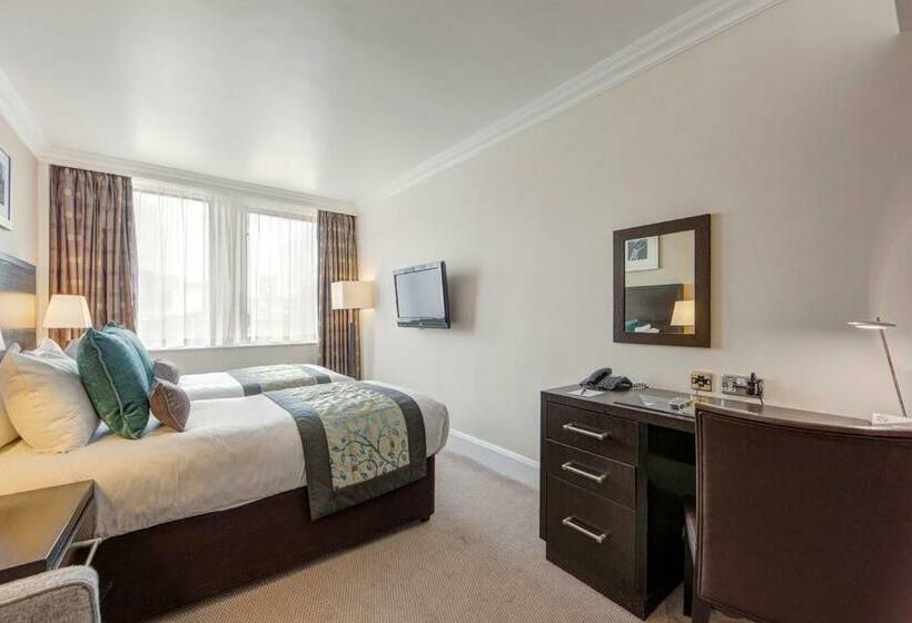 Номер Стандарт, Thistle London Trafalgar Square