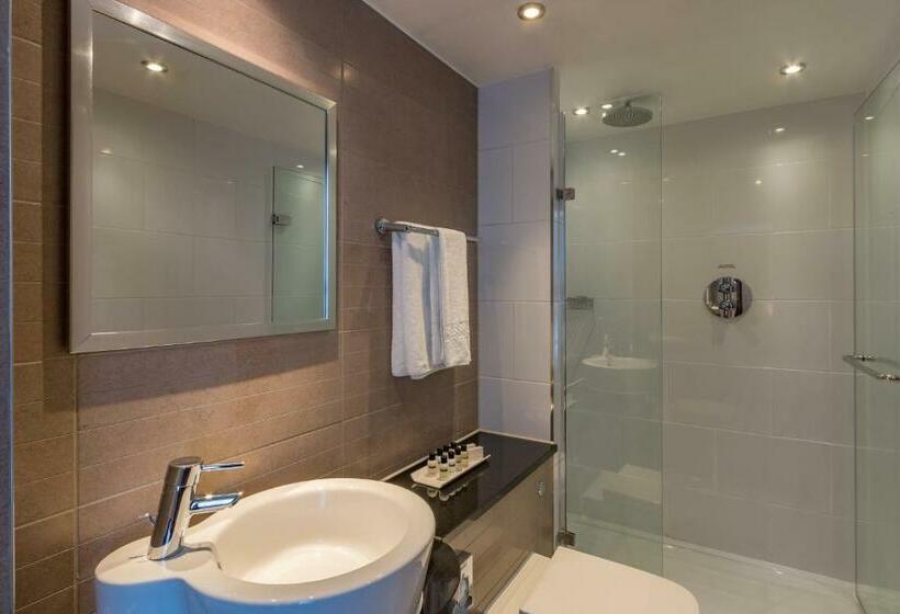 キングサイズベッドのエクゼクティブルーム, Thistle London Trafalgar Square