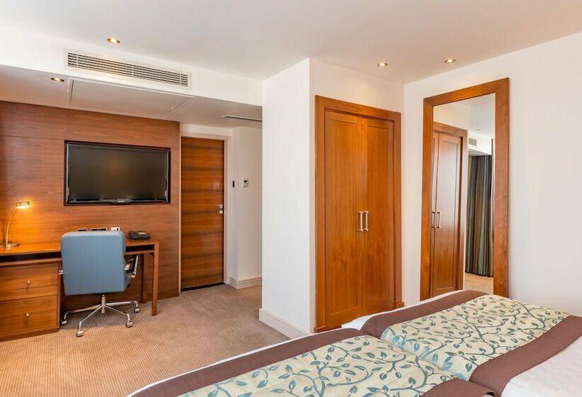 Номер Deluxe, Thistle London Trafalgar Square