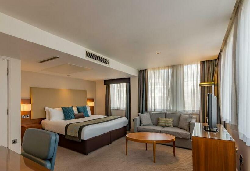 ジュニアスイート, Thistle London Trafalgar Square