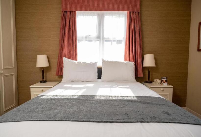 Номер Стандарт, Millers Hotel By Greene King Inns