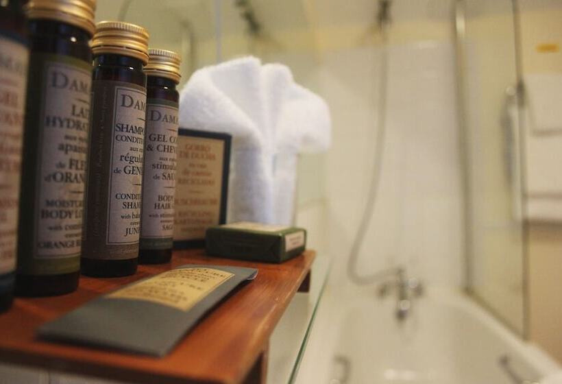 חדר סטנדרט, The Seaview Hotel And Restaurant