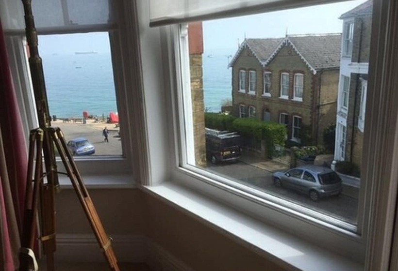 スーペリアールーム, The Seaview Hotel And Restaurant