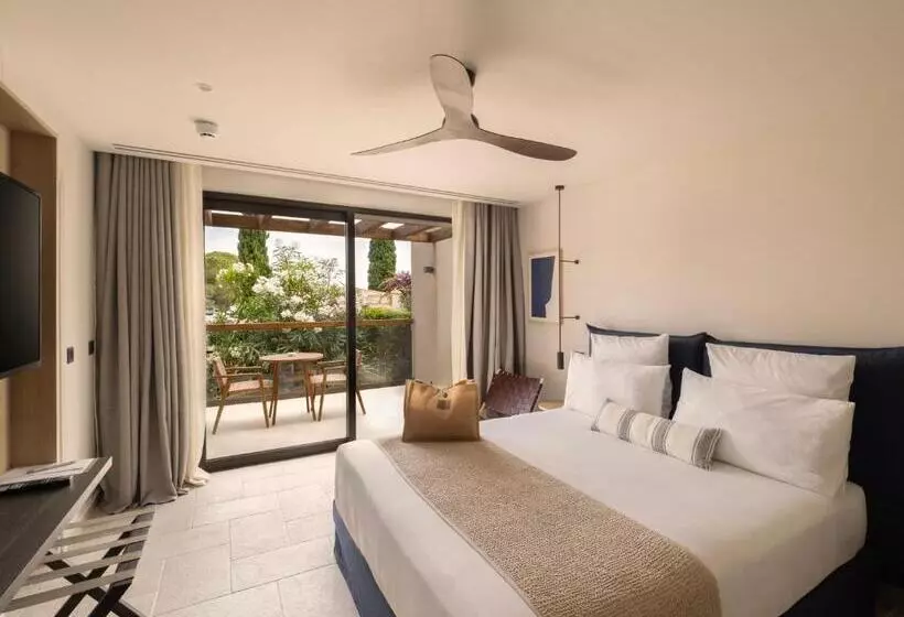 چشم‌انداز باغ اتاق کلوب, Dreams Corfu Resort & Spa