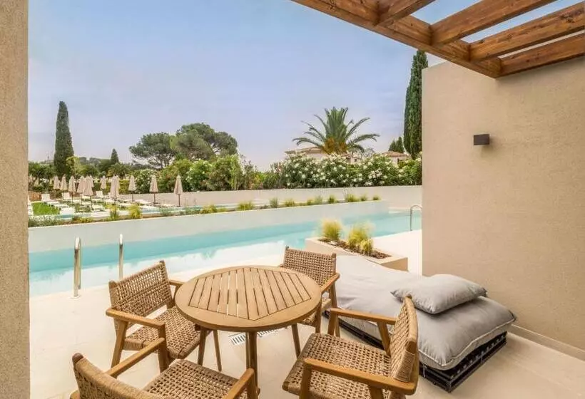 چشم‌انداز باغ اتاق کلوب, Dreams Corfu Resort & Spa