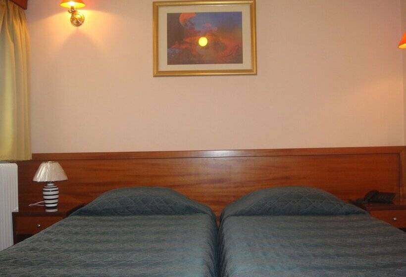 غرفة قياسية, Anemoni Piraeus