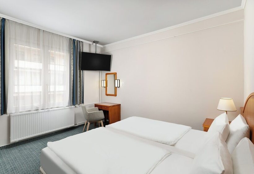 ジュニアスイート, Danubius Hotel Raba