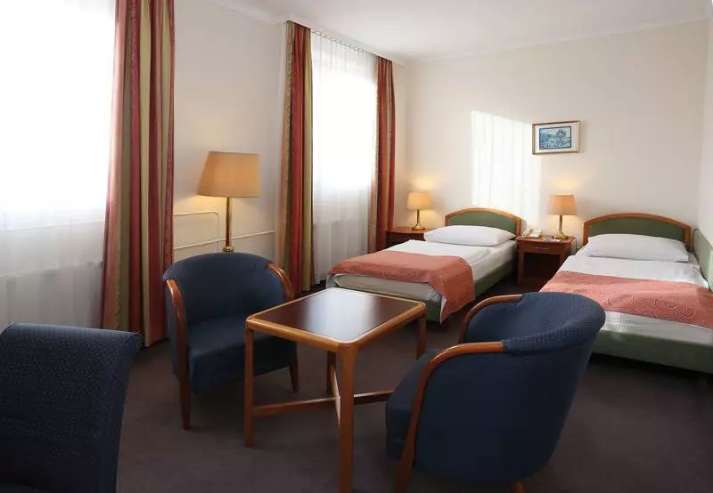 اتاق سوپریور, Danubius Hotel Raba