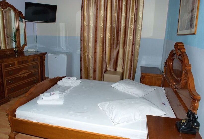 트리플 클래식 룸, Diethnes