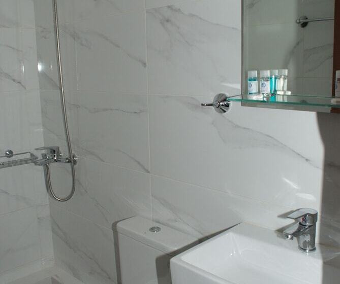 클래식 룸, Diethnes