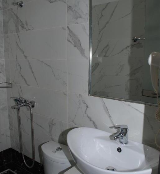 클래식 싱글 룸, Diethnes