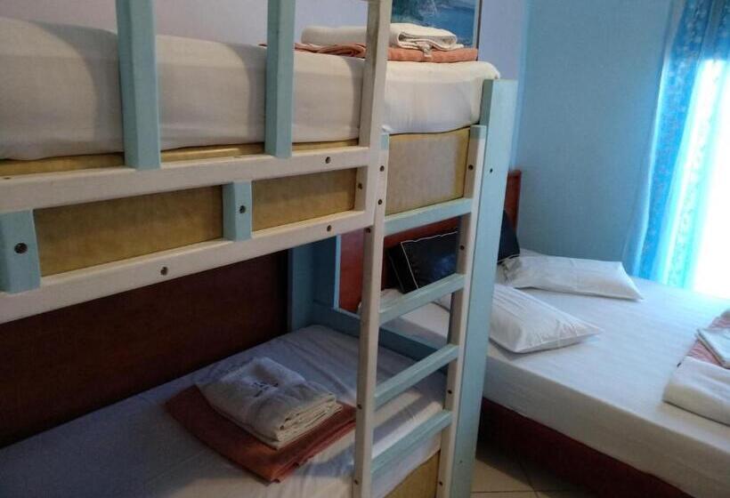 클래식 4인 룸, Diethnes