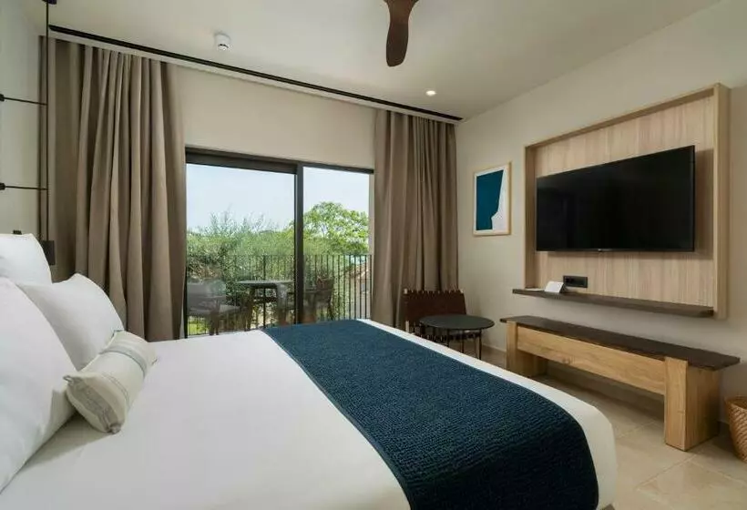 بانگلوی استاندارد با چشم‌انداز دریا, Dreams Corfu Resort & Spa