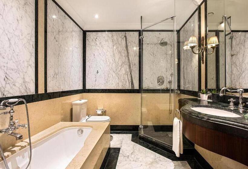 클래식 룸 킹 침대, Grande Bretagne, A Luxury Collection Hotel, Athens