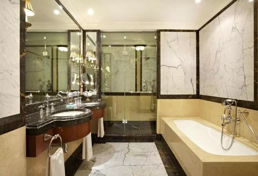 سوئیت با تخت بزرگ, Grande Bretagne, A Luxury Collection Hotel, Athens