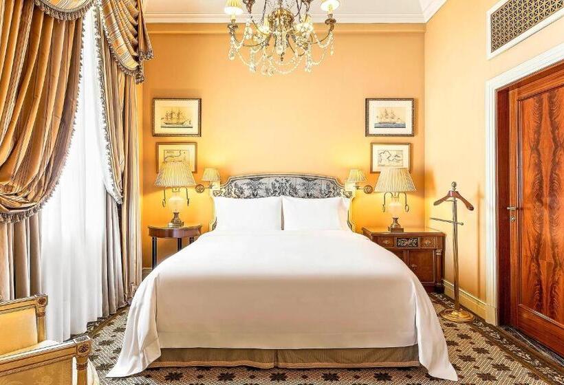 스위트 킹사이즈 침대, Grande Bretagne, A Luxury Collection Hotel, Athens
