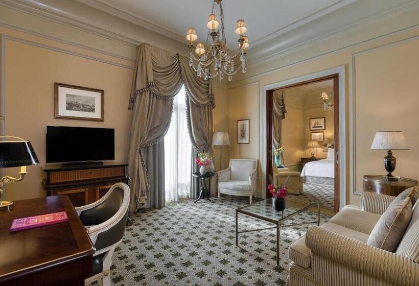 带大床的套房, Grande Bretagne, A Luxury Collection Hotel, Athens
