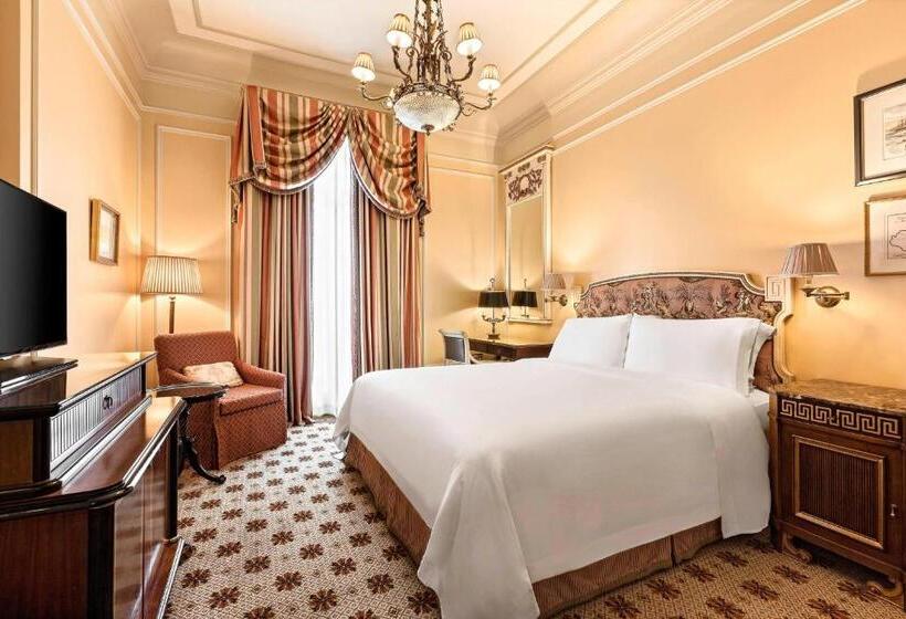 اتاق دلوکس با تخت کینگ و چشمانداز شهر, Grande Bretagne, A Luxury Collection Hotel, Athens