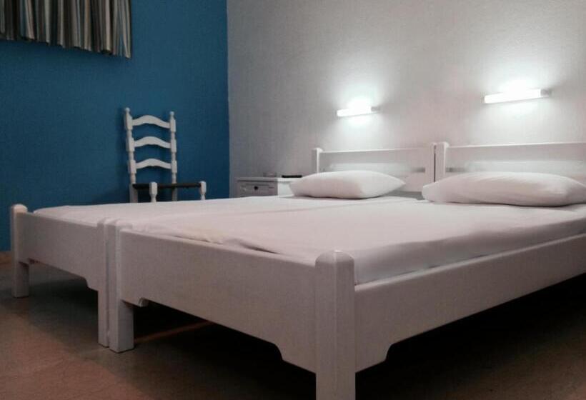 スタンダードルーム, Helliniko