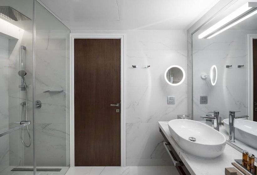 オーシャンビューデラックススイート, Makedonia Palace