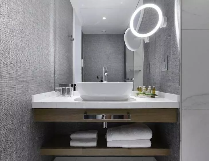 اتاق پرمیوم با چشم‌انداز دریا, Makedonia Palace