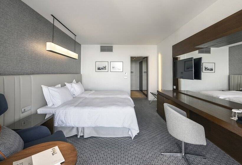 オーシャンビューのプレミアムルーム。, Makedonia Palace
