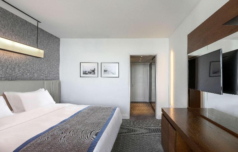 シティビュープレミアムルーム, Makedonia Palace