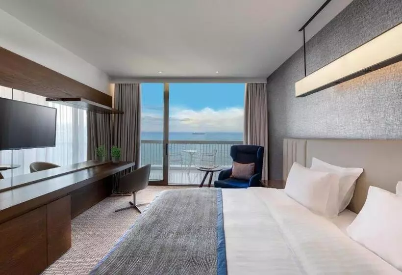 اتاق پرمیوم با چشم‌انداز دریا, Makedonia Palace