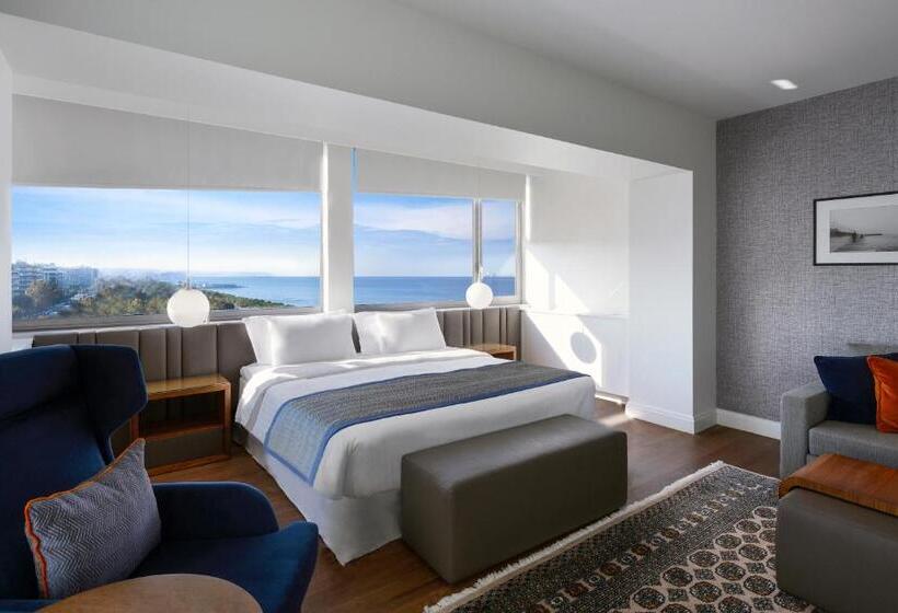 جناح جونيور مطل على المدينة, Makedonia Palace