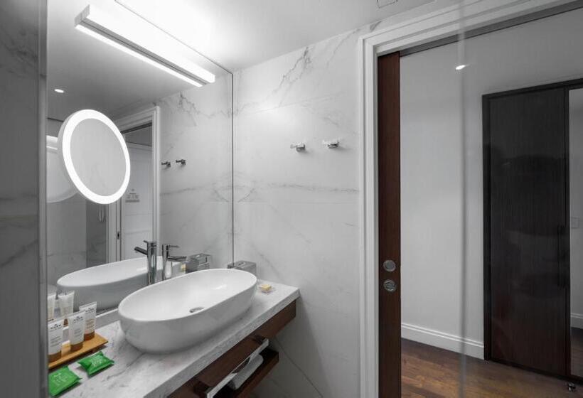 غرفة إدارية مطلة على البحر, Makedonia Palace