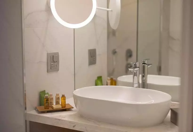 اتاق اجرایی, Makedonia Palace