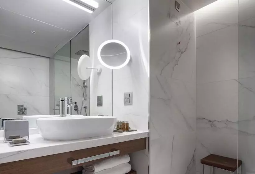 Deluxe Suite Sea View, Makedonia Palace