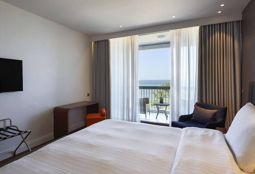 オーシャンビューデラックススイート, Makedonia Palace