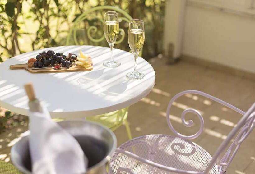 패밀리 스위트, Mandraki Village Boutique