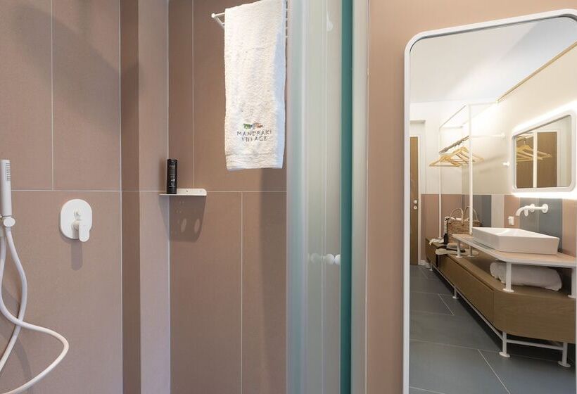 이그제큐티브 스위트, Mandraki Village Boutique